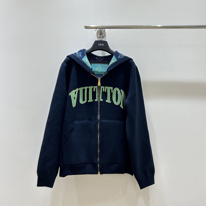 l0vis Vvtt0n outwear